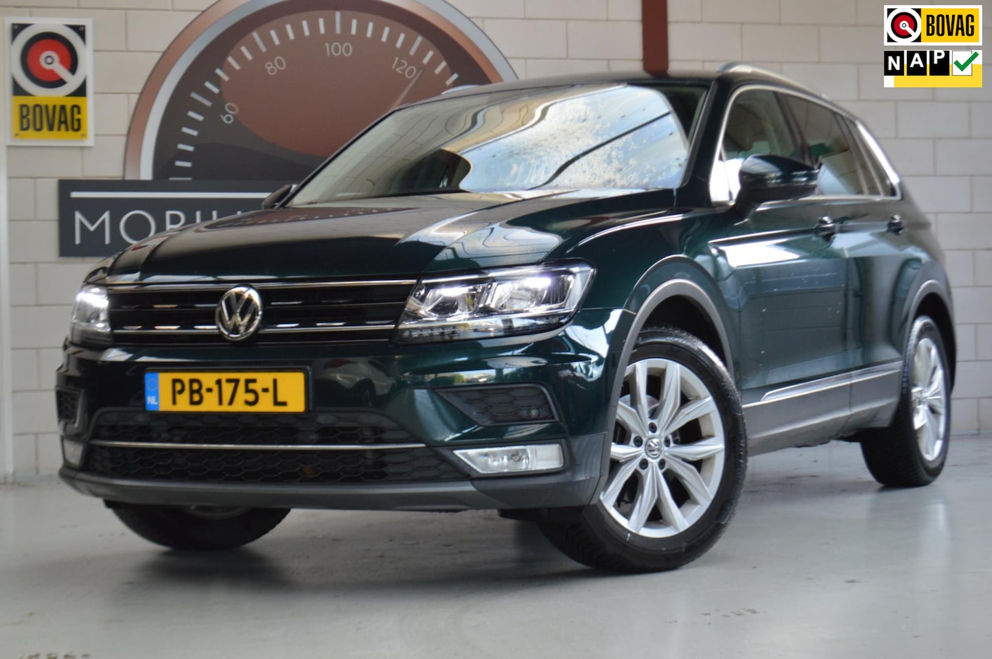 Volkswagen Tiguan - 1.4 TSI ACT Highline TREKHAAK All-season GARANTIE - AutoWereld.nl