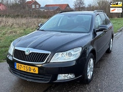 Skoda Octavia Combi - 1.4 TSI Greentech Ambition Business Line ECC Audio-CD/MP3 Navi Electr. pakket LMV 15" Deal