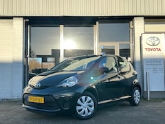 Toyota Aygo - 1.0 VVT-i Now | Airco | Elektr. ramen | Radio/CD-speler |