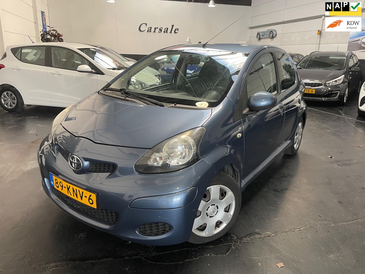 Toyota Aygo - 1.0-12V Comfort 1.0-12V Comfort nieuwe Apk - AutoWereld.nl