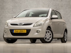 Hyundai i20 - 1.4i Dynamic Sport (NAVIGATIE, RADIO, NAP, AIRCO, SPORTSTOELEN, ELEK PAKKET, ARMSTEUN, STU