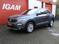 Volkswagen T-Roc - 1.5 TSI Style Bns, CC, Pano dak, stoelverw, Carplay, etc