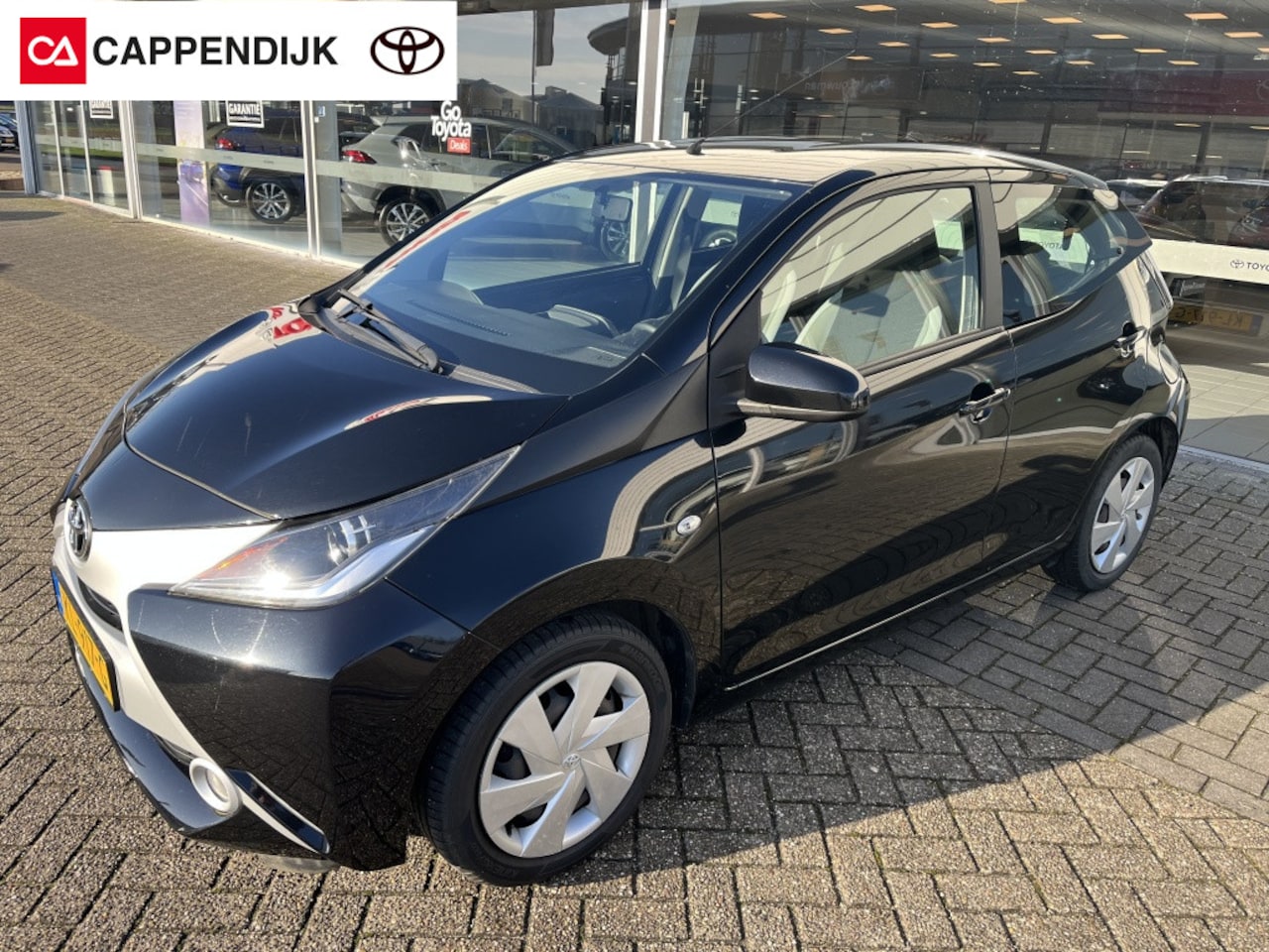 Toyota Aygo - 1.0 VVT-i x-play 1.0 VVT-i x-play - AutoWereld.nl