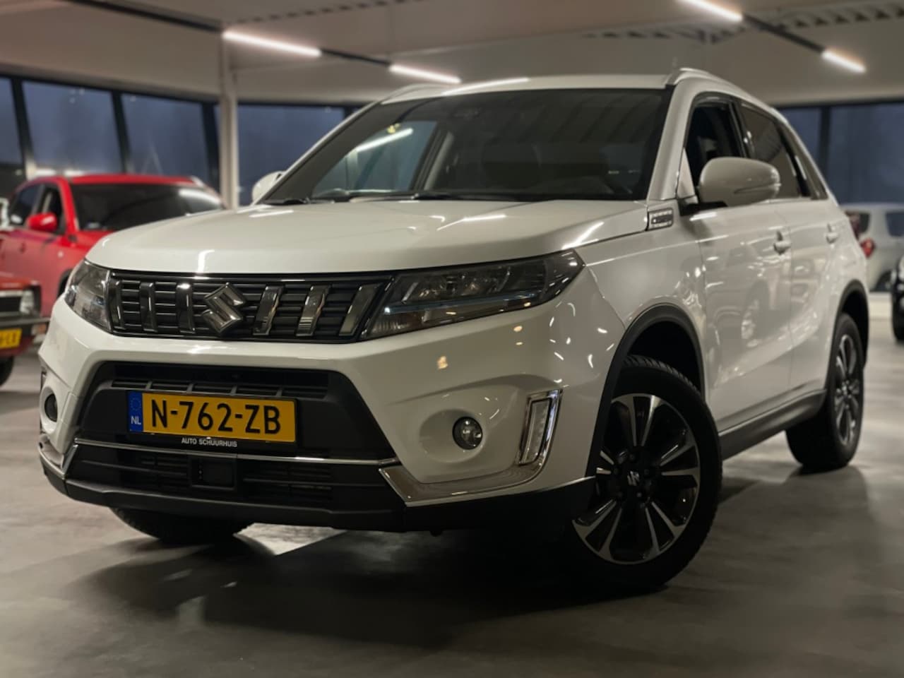 Suzuki Vitara - 1.4 SMART HYBRID STYLE AUTOMAAT TREKHAAK - AutoWereld.nl