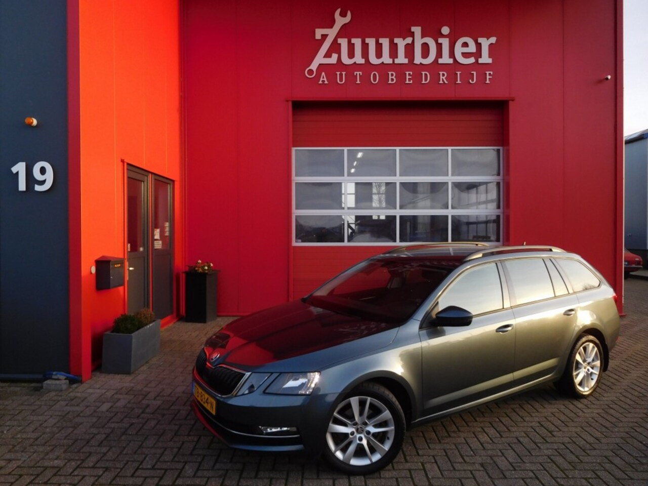 Skoda Octavia Combi - 1.4 TSI Greentech Ambition Business Combi 1.4 TSI Greentech Ambition Business - AutoWereld.nl