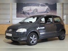 Volkswagen Fox - 1.4 TRENDLINE / Nieuwe APK/ 2 nieuwe banden