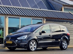 Ford S-Max - 2.0 EcoBoost Titanium (7 Persoons / Trekhaak / Stoelverwarming / Voorruitverwarming / Clim