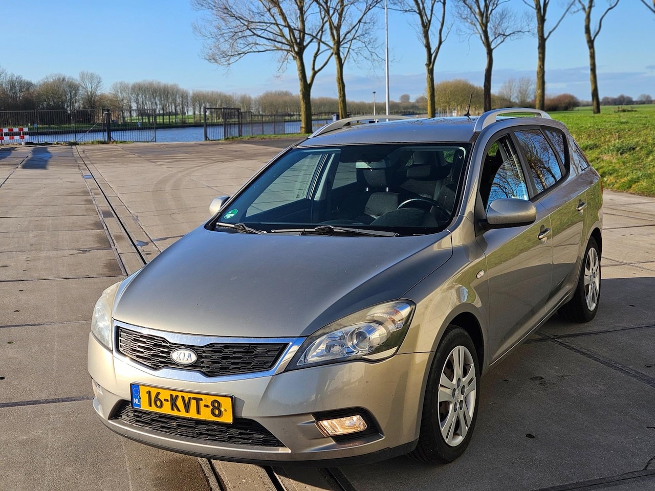 Kia Cee'd - 1.4 CVVT Seven Business 1.4 CVVT Seven Business - AutoWereld.nl