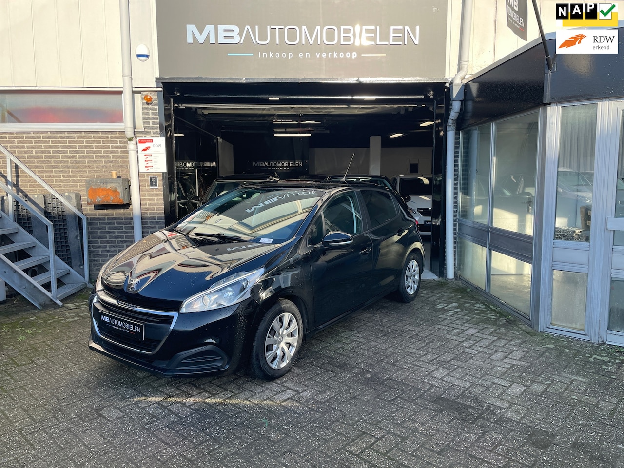 Peugeot 208 - 1.2 PureTech Active/Airco/1 Jaar Apk/zwart/5Deurs/2e Eigenaar! - AutoWereld.nl