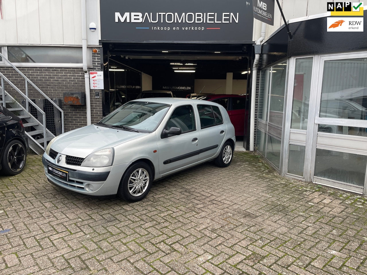 Renault Clio - 1.2 Authentique/5 Deurs/NAP/Stuurbekrachtiging/APK/Nette Auto!! - AutoWereld.nl