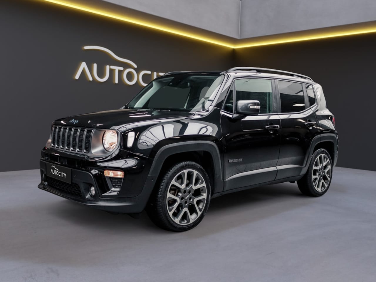 Jeep Renegade - 4xe 240 Plug-in Hybrid Electric S 4xe 240 Plug-in Hybrid Electric S - AutoWereld.nl