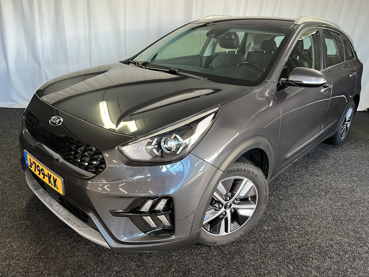 Kia Niro - 1.6 GDi Hybrid DynamicLine 1E EIGN/ECC/APPLE/ADAPTIVE/CAMERA - AutoWereld.nl