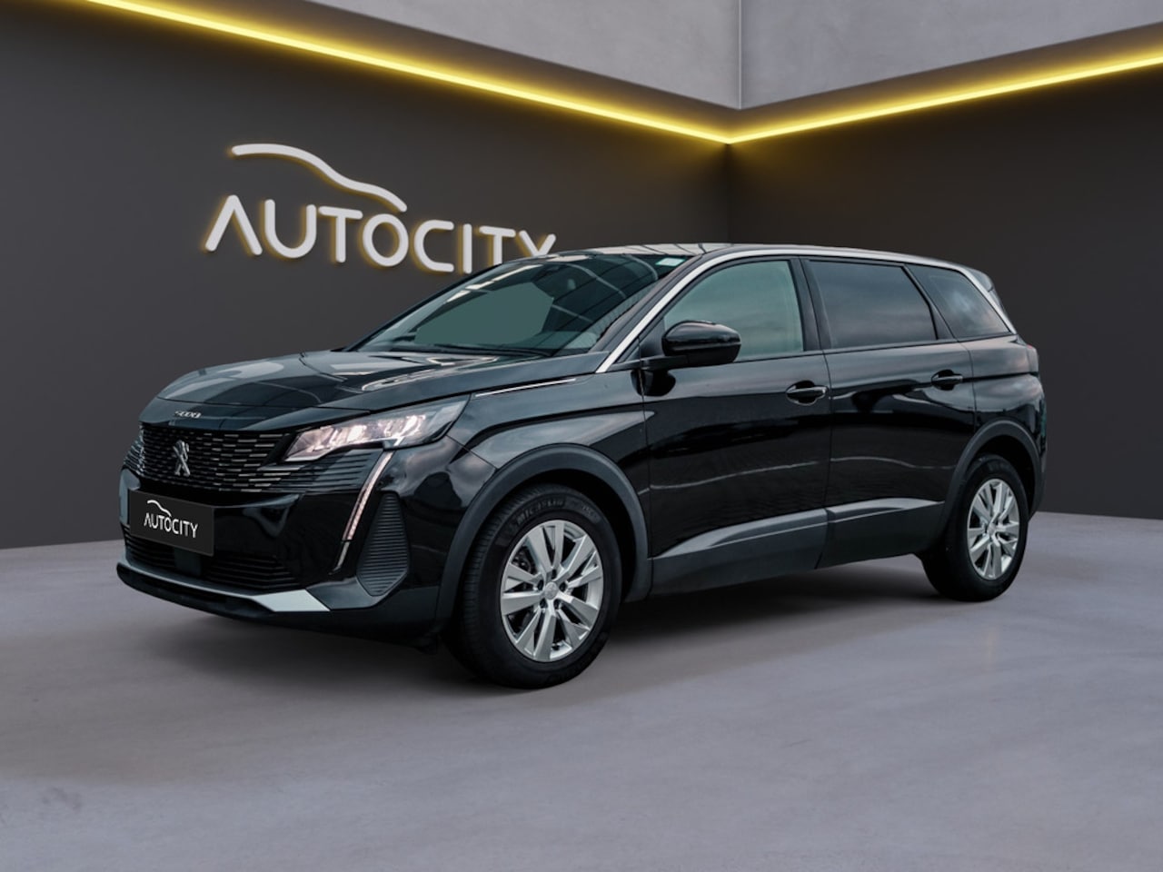 Peugeot 5008 - 1.2 PureTech Active Pack 7p l Navi l Camera - AutoWereld.nl