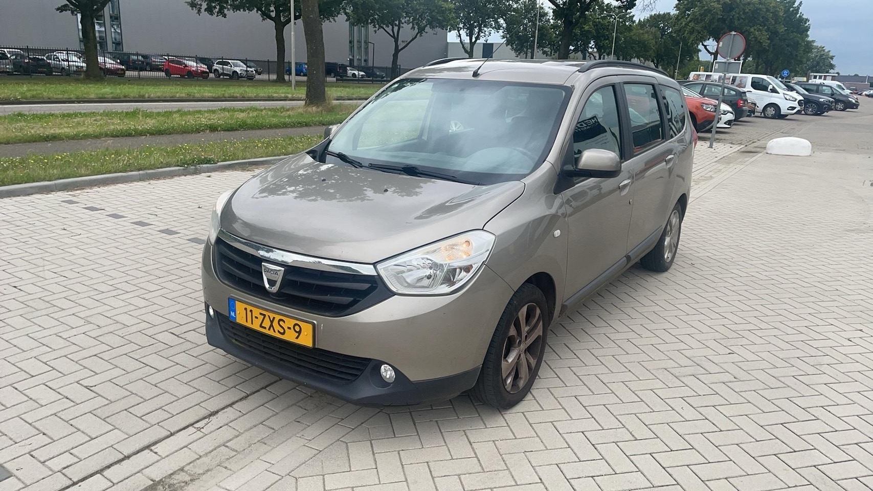 Dacia Lodgy - 1.2 Tce Prestige 7p. 1.2 TCe Prestige 7p. - AutoWereld.nl