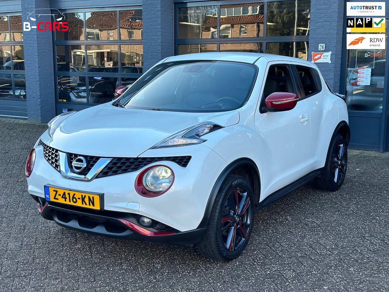 Nissan Juke - 1.2 DIG-T S/S N-Vision KEYLES|STOELVW|CLIMATRONIC|CAMERA|NAVI| - AutoWereld.nl