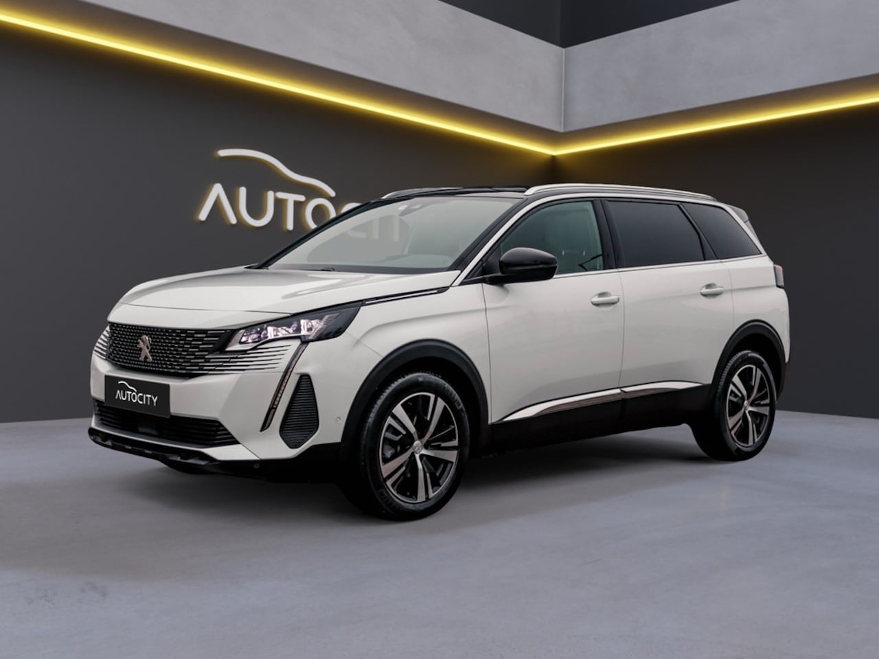 Peugeot 5008 - 1.2 PureTech GT Line 7p Adaptive l Camera l Blindspot - AutoWereld.nl