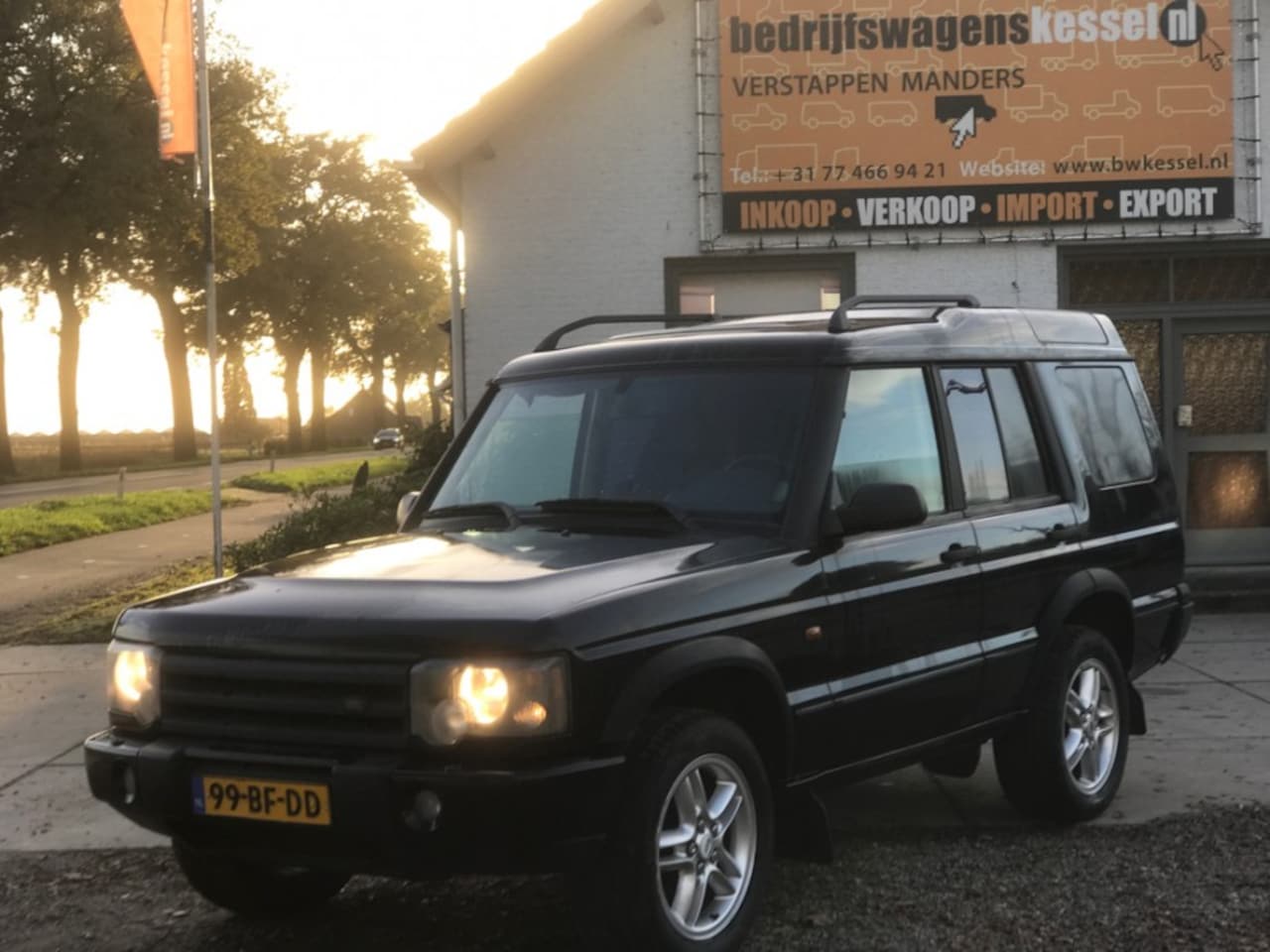 Land Rover Discovery - II 2.5 Td5 4WD Aut. Youngtimer Grijs kenteken - AutoWereld.nl