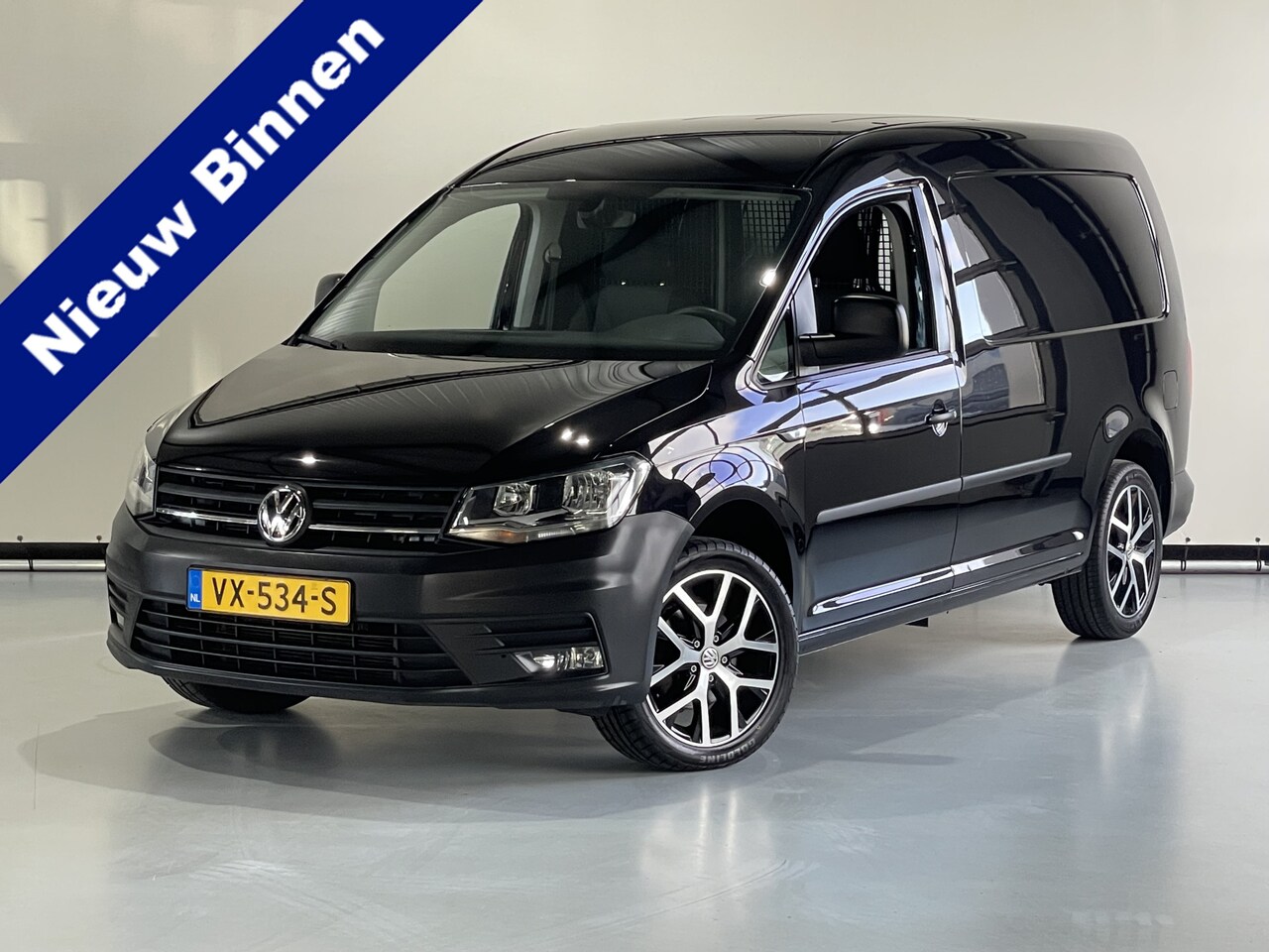 Volkswagen Caddy Maxi - 2.0 TDI L2H1 BMT Comfortline Achterklep / Navigatie / Camera  / 106 DKM - AutoWereld.nl