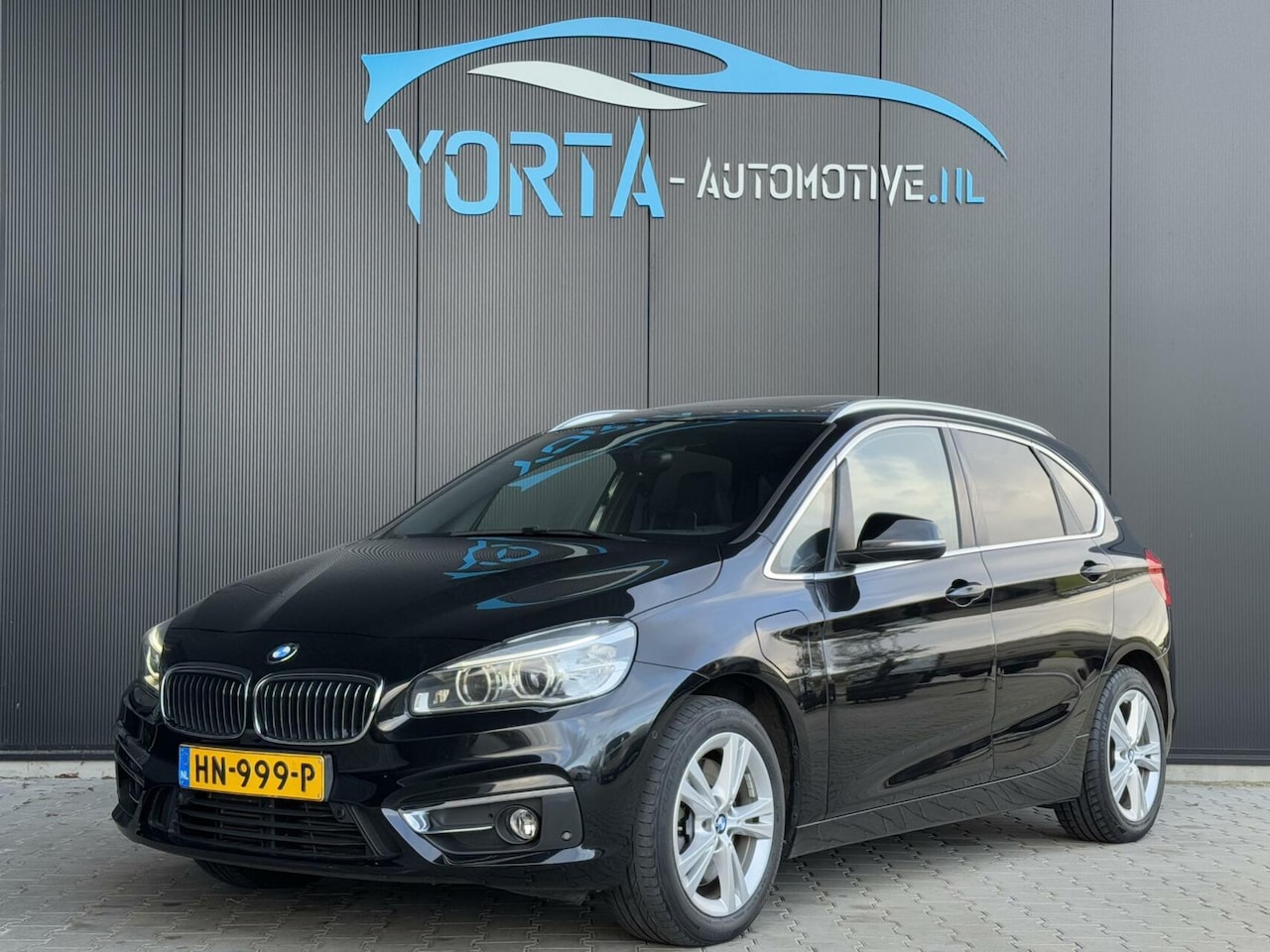 BMW 2-serie Active Tourer - 225xe NL AUTO*PANO*ADAPTIVE CRUISE - AutoWereld.nl