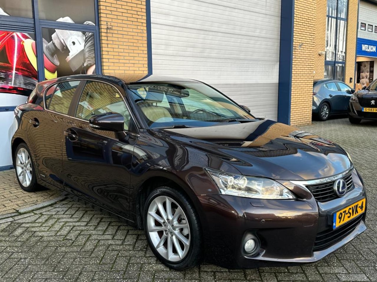 Lexus CT 200h - Hybrid, climat control, PDC, NAP, lichtmetaal, APK, navigatie, leder, hybrid, automaat, in - AutoWereld.nl