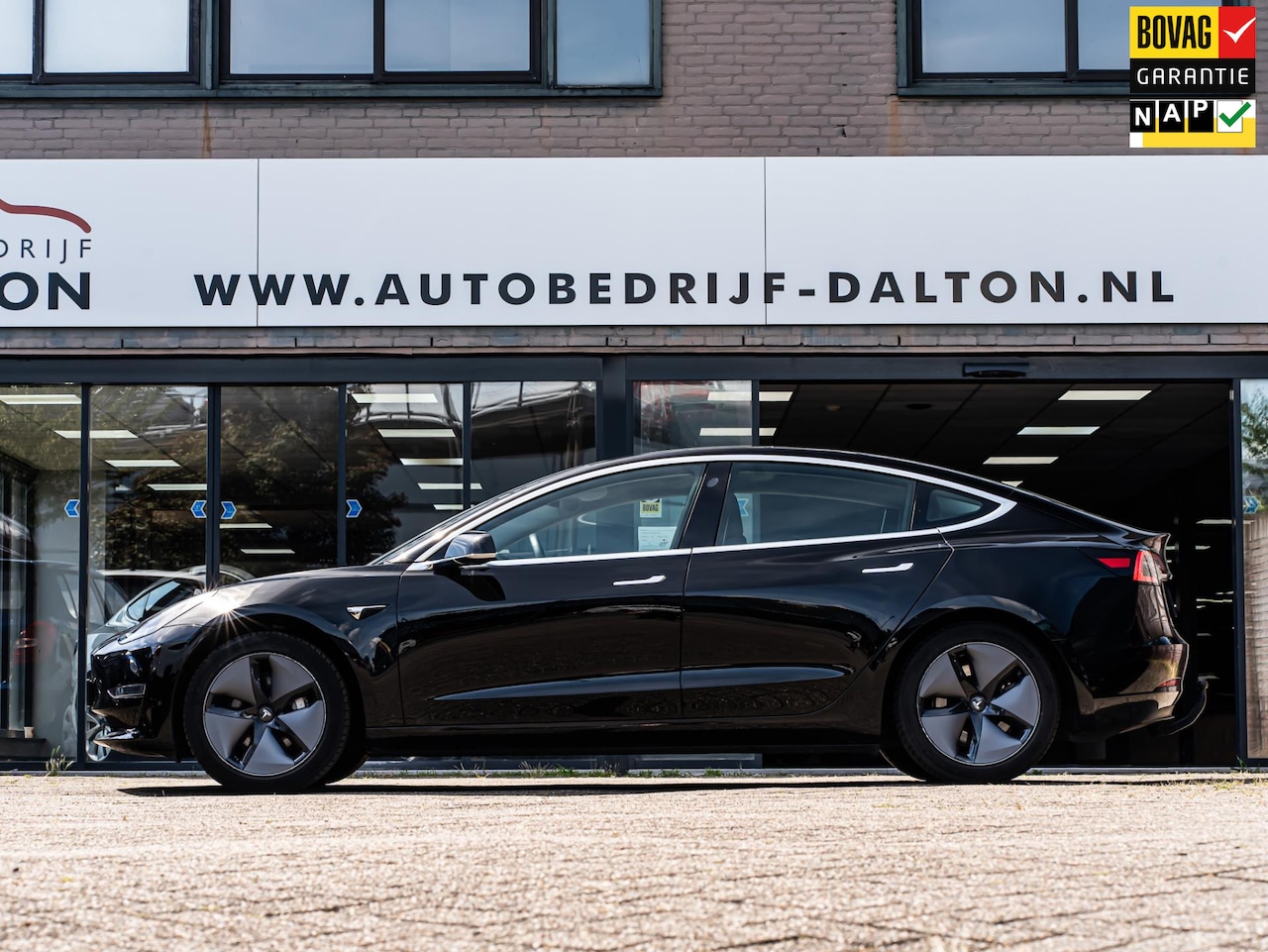 Tesla Model 3 - Long Range RWD Long Range AWD 75 kWh TREKHAAK / AUTOPILOT / 1e EIG / incl. BTW / LEER / PANODAK - AutoWereld.nl