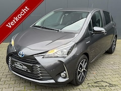 Toyota Yaris - 1.5 Hybrid Y20 / AUTOMAAT / FABRIEKSGARANTIE / CAMERA / NAVI /