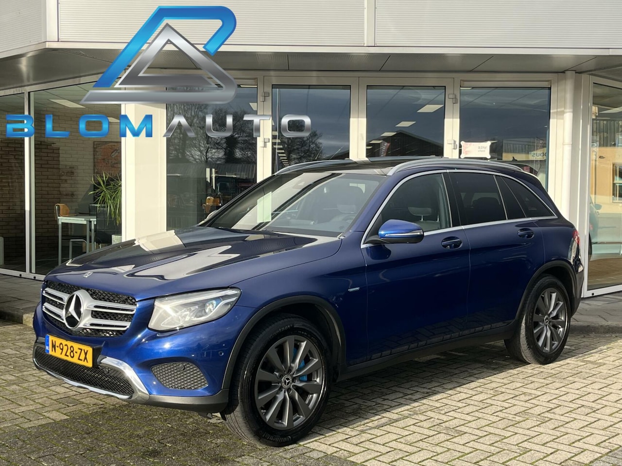 Mercedes-Benz GLC-klasse - 350e 4MATIC 320PK SCHUIFDAK+TREKHAAK - AutoWereld.nl