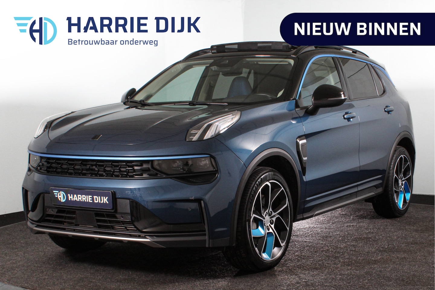 Lynk & Co 01 - 1.5 PHEV 261PK MY22 | Afn. Trekhaak |  360 Camera  | 7.4 kWh Boordlader | S/K-panodak | Ad - AutoWereld.nl