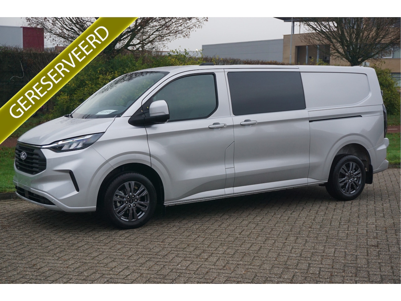 Ford Transit Custom - 300L 170PK DC Limited AUT MY2024 Navi, ACC, Trekhaak, 360° Cam, 17" LM, Elec. Schuifdeur!! - AutoWereld.nl