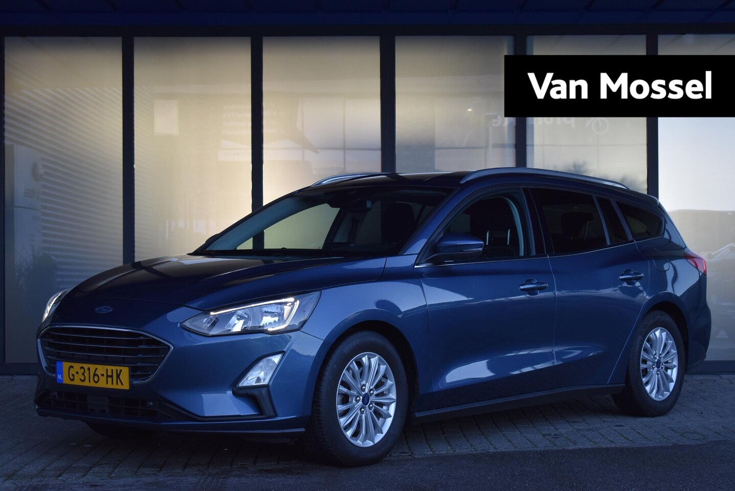 Ford Focus Wagon - 1.0 EcoBoost Titanium Business | Apple CarPlay / Android Auto | Winterpakket | Parkeersens - AutoWereld.nl