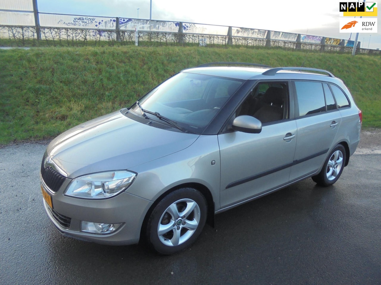 Skoda Fabia Combi - Skoda fabia 1.2 tdi staion airco ecc lmv 185.000km eerste eigenaar - AutoWereld.nl