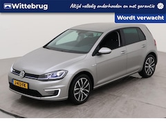 Volkswagen e-Golf - E-DITION Metallic/ Digitale Cockpit/ Led/ Clima/ Navi/ Camera/ Parkeersensor V. + A. / 17