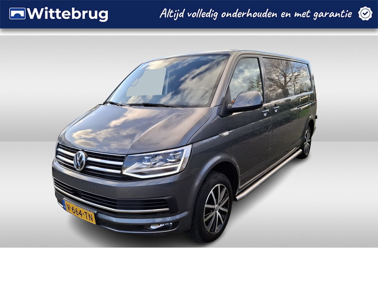 Volkswagen Transporter - 2.0 TDI L2H1 Highline 150 pk  / LED / 2 x schuifdeur - AutoWereld.nl