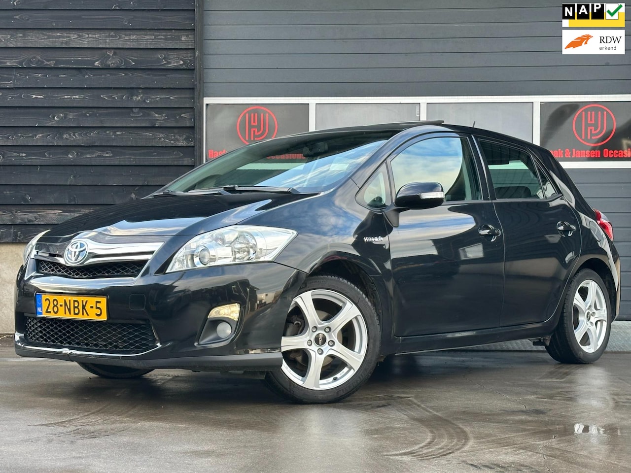 Toyota Auris - 1.8 Full Hybrid Dynamic Panodak Camera Cruise - AutoWereld.nl