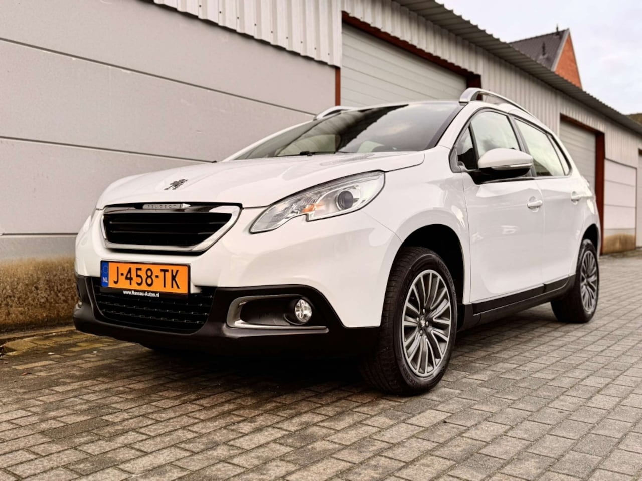 Peugeot 2008 - 1.2 VTi Act. Pack Pr - AutoWereld.nl