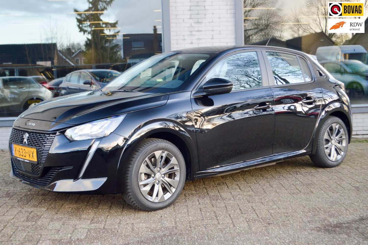 Peugeot e-208 - EV Blue Active Pack 50 kWh | € 15.000,- exclusief BTW - AutoWereld.nl