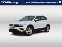 Volkswagen Tiguan - 1.4 TSI Comfortline Business / Parkeersensoren V+A / LED / 17" LMV / Navigatie p4