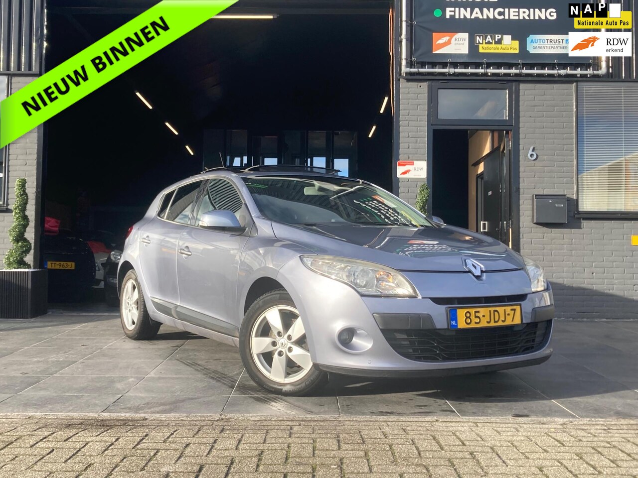 Renault Mégane - 1.6 Sélection Business Sport Pano | Keyless - AutoWereld.nl