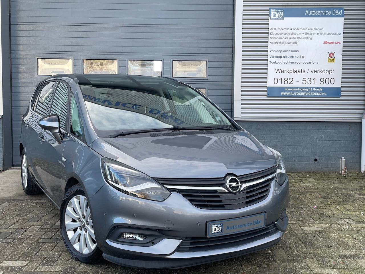 Opel Zafira - 1.4 Turbo Business Executive 2017|NAP|Panoramadak|Led|Stuur/Stoelverwarming|PDC|Camera| - AutoWereld.nl