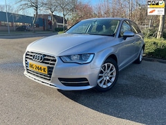 Audi A3 Sportback - 1.2 TFSI Attraction Cruise control Airco