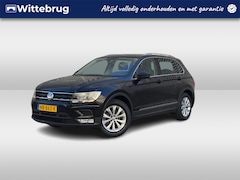 Volkswagen Tiguan - 1.4 TSI Connected Series / Parkeersensoren V+A / Alarmsysteem / Navigatie P4