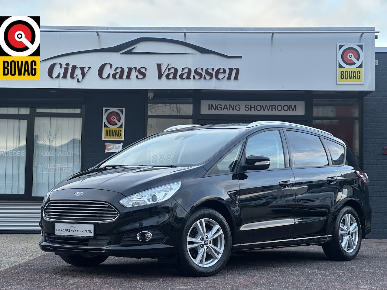 Ford S-Max - 1.5 Titanium 7p. 161 pk navigatie camera climate ctr cruise ctr pdc v/a trekhaak dealer on - AutoWereld.nl