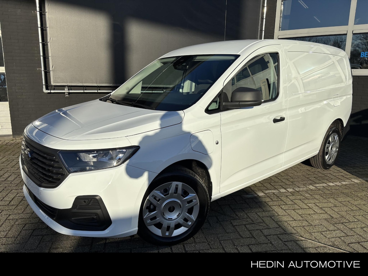 Ford Transit Connect - 1.5 EcoBoost PHEV L2 Trend | €5000.- Korting | Verwarmde voorstoelen | Ruiten in achterdeu - AutoWereld.nl