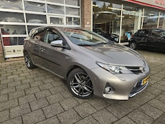 Toyota Auris - 1.8 Hybrid Executive Xenon/Pdc