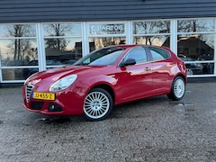 Alfa Romeo Giulietta - 1.4 T Distinctive | Clima | LED | Lederen stuur |