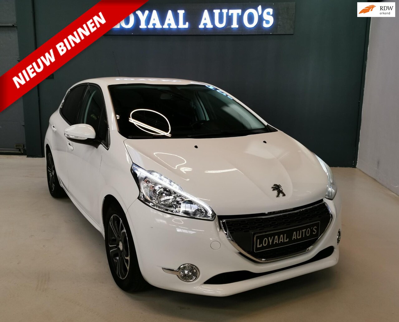 Peugeot 208 - 1.2 VTi Envy | AIRCO | CRUISE | PDC | ELEK.RAMEN | APK. - AutoWereld.nl