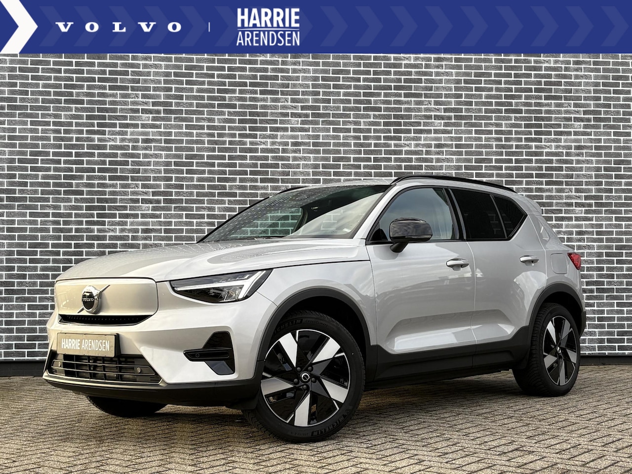 Volvo XC40 - Single Motor Extended Range Plus 82 kWh | Trekhaak | Warmtepomp | Stoelverwarming - AutoWereld.nl