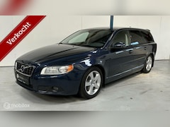 Volvo V70 - 2.5 T5 Momentum AUTOMAAT / YOUNGTIMER