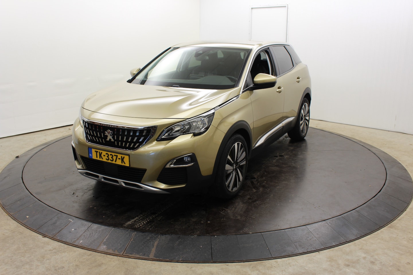 Peugeot 3008 - 1.2 PureTech Blue Lease 131PK Premium Vol Leder Camera Trekhaak - AutoWereld.nl