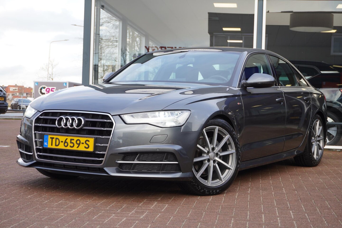 Audi A6 Limousine - 1.8 TFSI ultra Advance Sport | Automaat | Sline | Vol opties | Dealerauto | 2018 | Elek. p - AutoWereld.nl